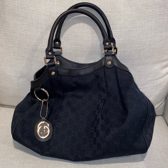 Gucci Handbags - Gucci Sukey Medium Tote